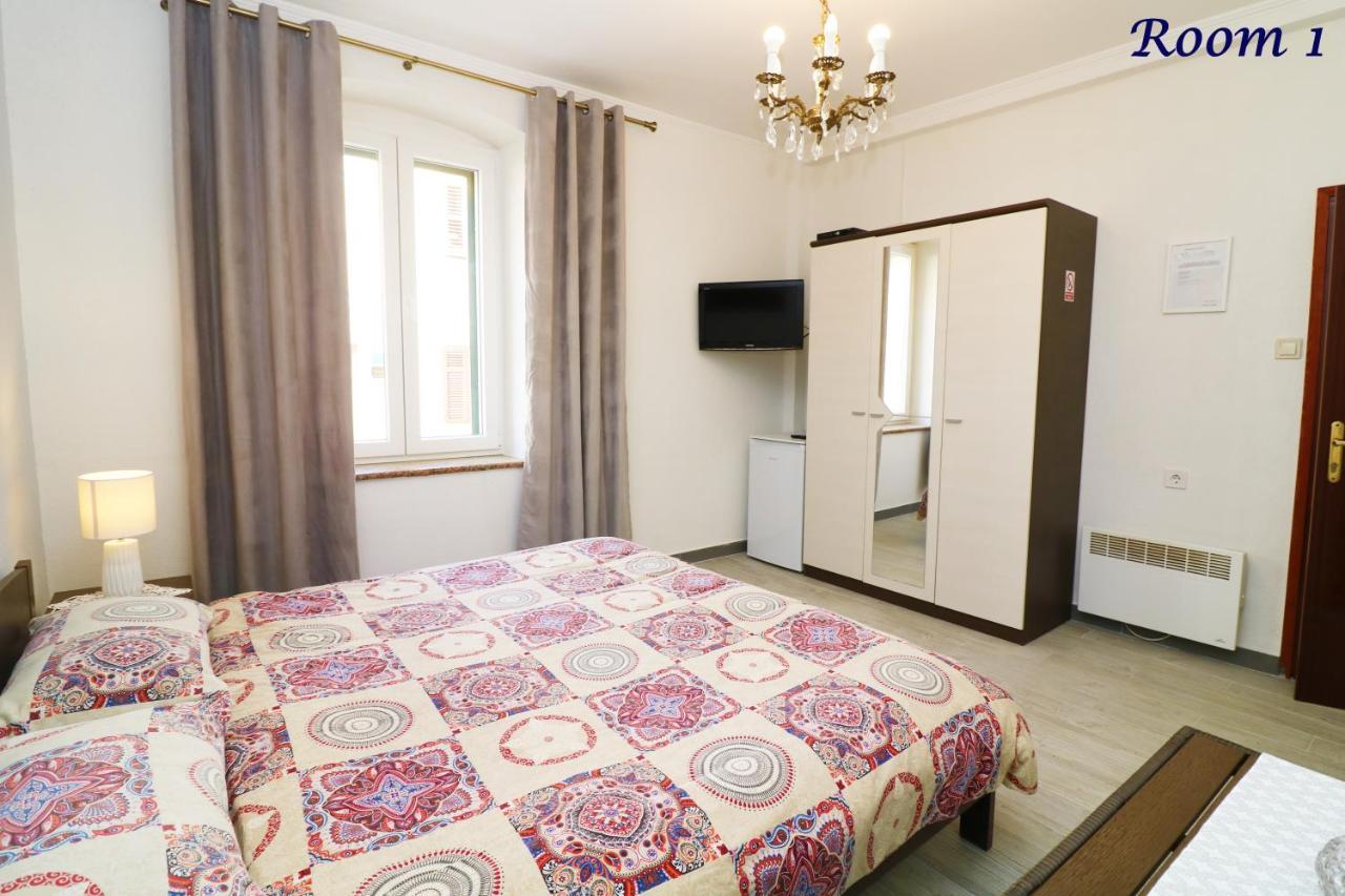 Old Town Rooms And Apartment Poreč Exteriér fotografie